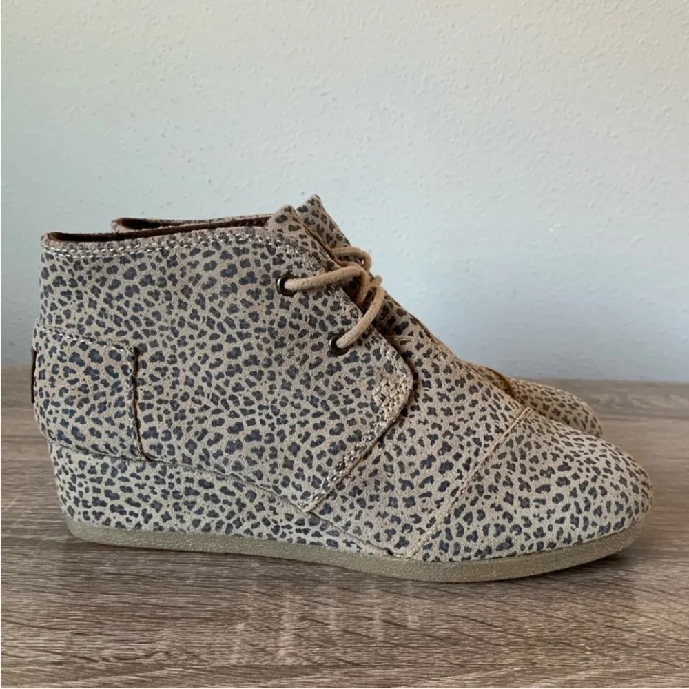 Toms Cheetah Print Booties